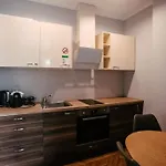 Greystone & شقة