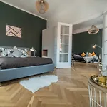 شقة Greystone & ريغا