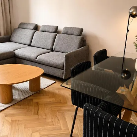 Apartment Greystone & Riga