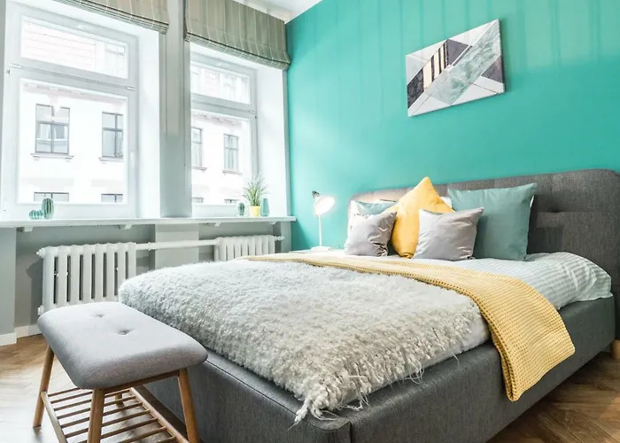 Greystone & Apartment *