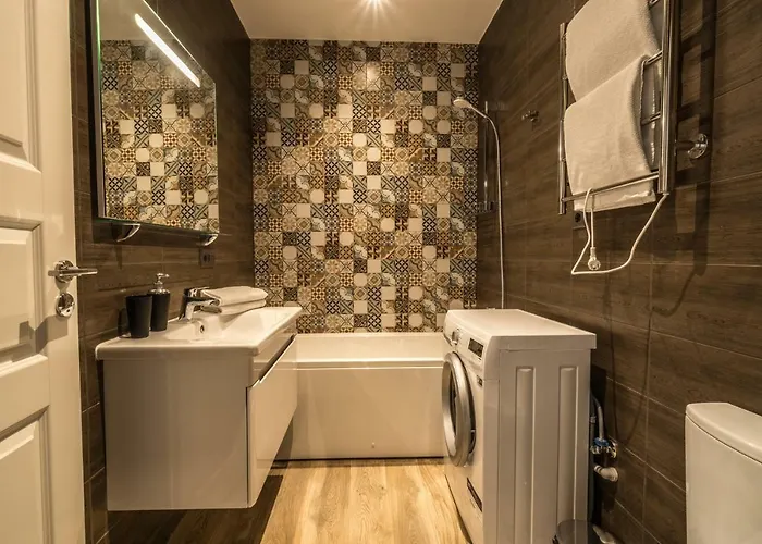 Apartment Greystone &