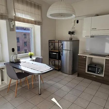 Apartment Greystone &
