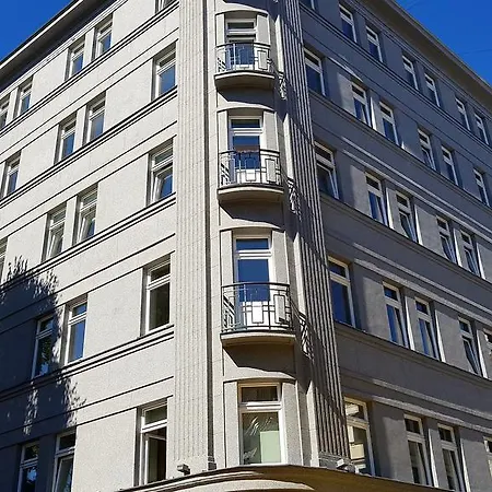 Greystone & Apartment *