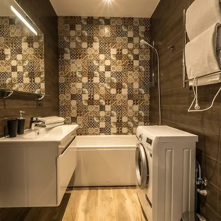 Apartment Greystone &