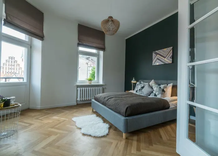 Greystone & Apartman *